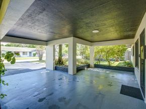 3281 NE 15th Ave, Oakland Park FL 33334