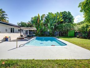 3281 NE 15th Ave, Oakland Park FL 33334