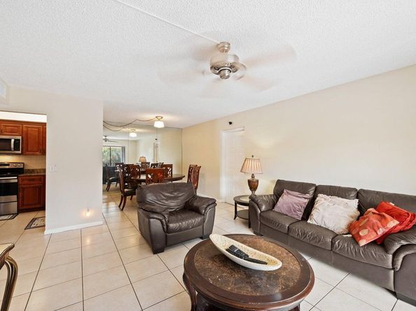 1111 Green Pine Boulevard A2, West Palm Beach FL 33409