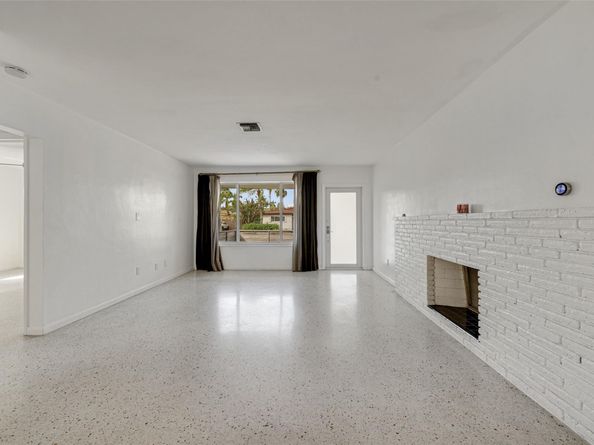 615 N 32nd Ave, Hollywood FL 33021