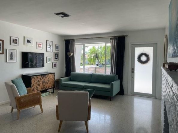 615 N 32nd Ave, Hollywood FL 33021