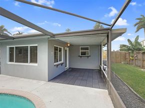 615 N 32nd Ave, Hollywood FL 33021