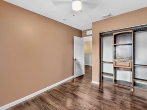 21421 NW 13th Ct 211, Miami FL 33169