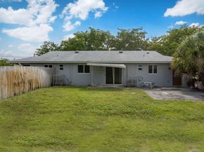 2227 NE 3rd Avenue 1 & 2, Delray Beach FL 33444