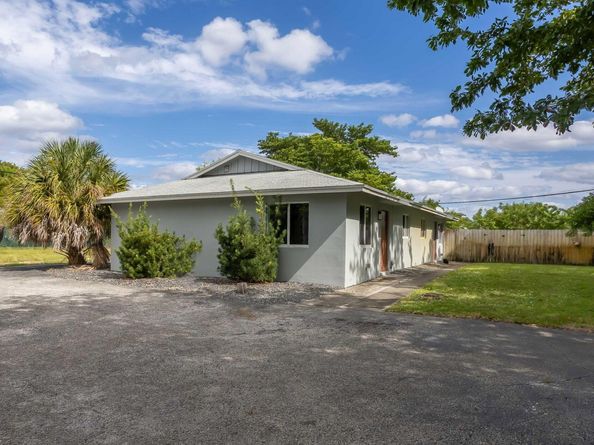 2227 NE 3rd Avenue 1 & 2, Delray Beach FL 33444