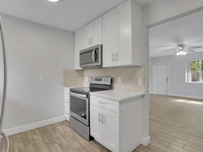 2227 NE 3rd Avenue 1 & 2, Delray Beach FL 33444