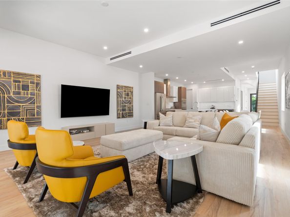 812 SE 12th Street 812, Fort Lauderdale FL 33316