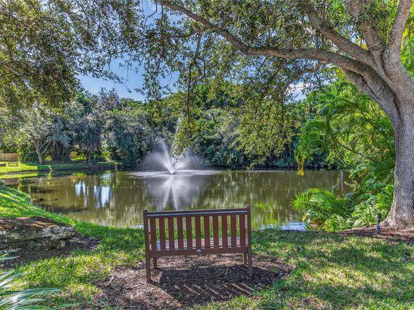 1823 Richard Ln, West Palm Beach FL 33406