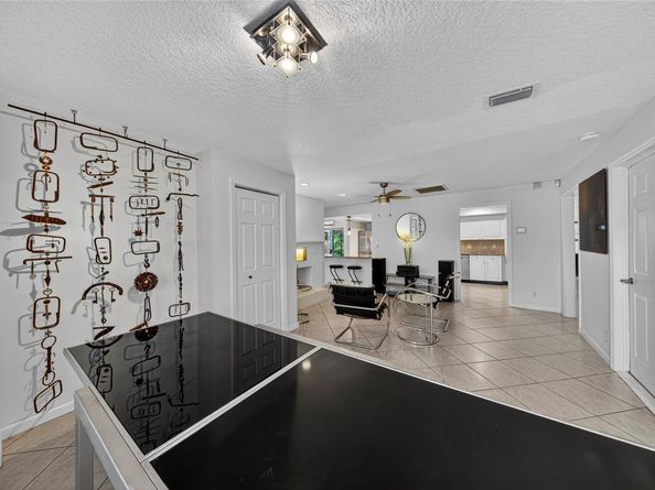 1823 Richard Ln, West Palm Beach FL 33406