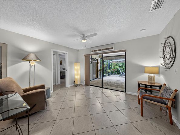 1823 Richard Ln, West Palm Beach FL 33406