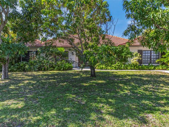 1823 Richard Ln, West Palm Beach FL 33406