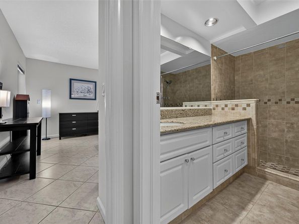 1823 Richard Ln, West Palm Beach FL 33406