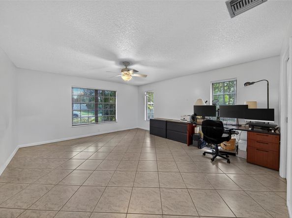 1823 Richard Ln, West Palm Beach FL 33406