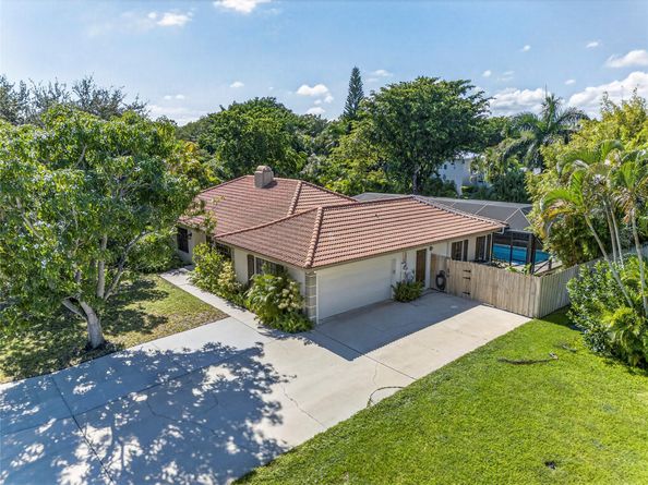 1823 Richard Ln, West Palm Beach FL 33406