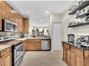 9761 Darlington Pl, Cooper City FL 33328