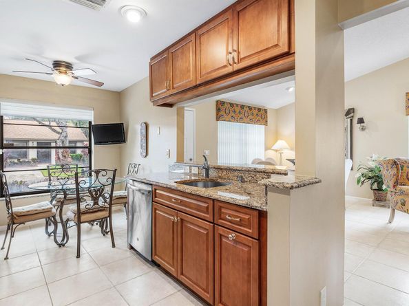8054 Summerview Terrace, Boca Raton FL 33496
