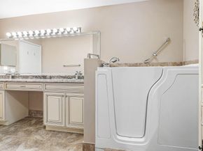 8054 Summerview Terrace, Boca Raton FL 33496