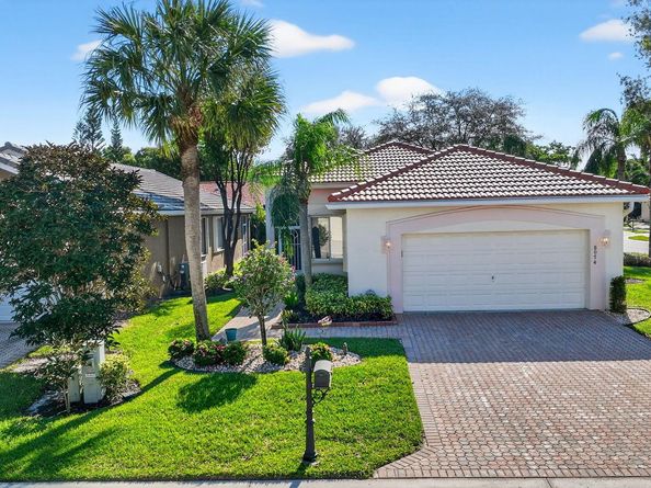 8074 Bellafiore Way, Boynton Beach FL 33472