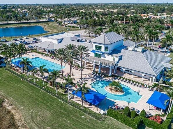 8074 Bellafiore Way, Boynton Beach FL 33472