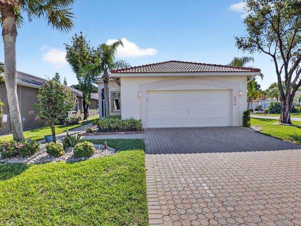 8074 Bellafiore Way, Boynton Beach FL 33472