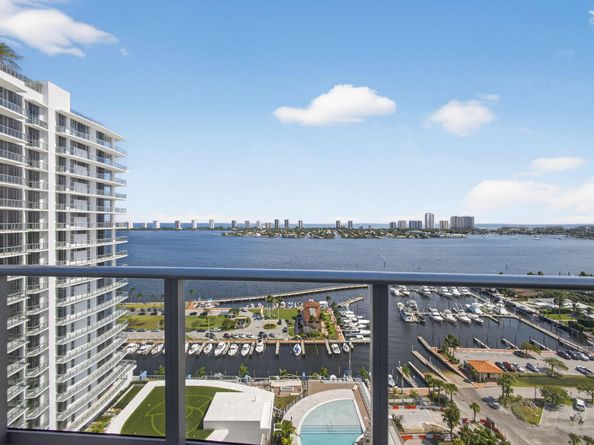 220 Lake Shore Drive 1906, Lake Park FL 33403