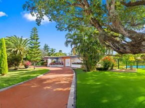 5104 White Oak Lane E, Tamarac FL 33319