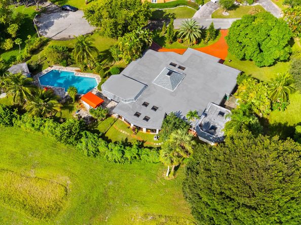 5104 White Oak Lane E, Tamarac FL 33319