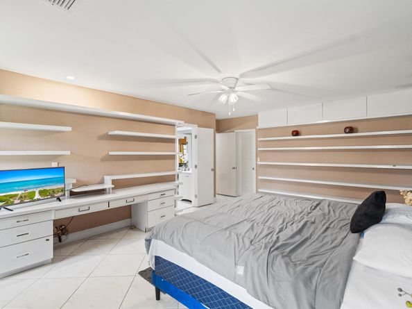 5104 White Oak Lane E, Tamarac FL 33319