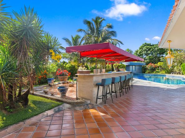 5104 White Oak Lane E, Tamarac FL 33319