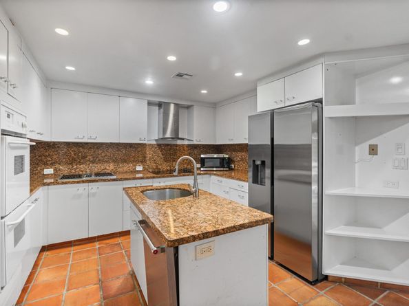 5104 White Oak Lane E, Tamarac FL 33319