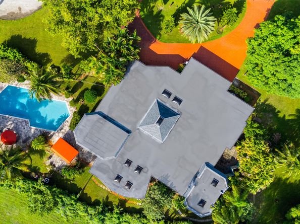 5104 White Oak Lane E, Tamarac FL 33319