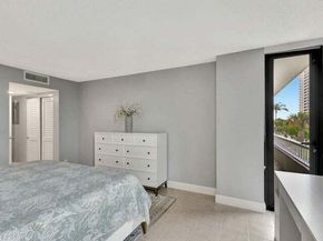 5550 N Ocean Drive 2b, Singer Island FL 33404