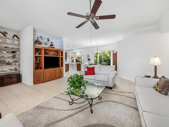 153 Kapok Cres, Royal Palm Beach FL 33411