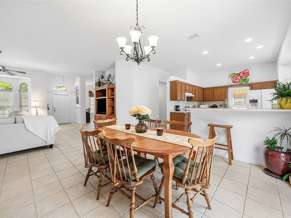 153 Kapok Cres, Royal Palm Beach FL 33411