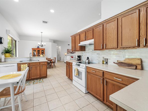 153 Kapok Cres, Royal Palm Beach FL 33411