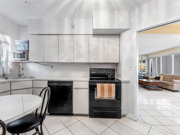 1920 S Ocean Dr 306, Fort Lauderdale FL 33316