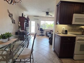 1030 SW 11th St 5m, Hallandale Beach FL 33009