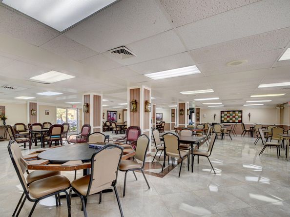 219 Lake Meryl Drive, West Palm Beach FL 33411