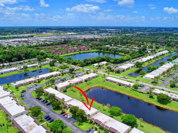219 Lake Meryl Drive, West Palm Beach FL 33411