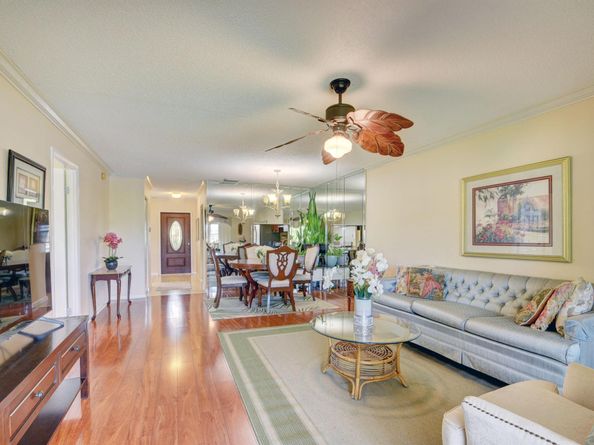 219 Lake Meryl Drive, West Palm Beach FL 33411