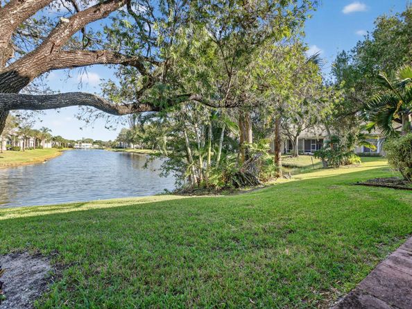 5375 Monterey Circle C, Delray Beach FL 33484