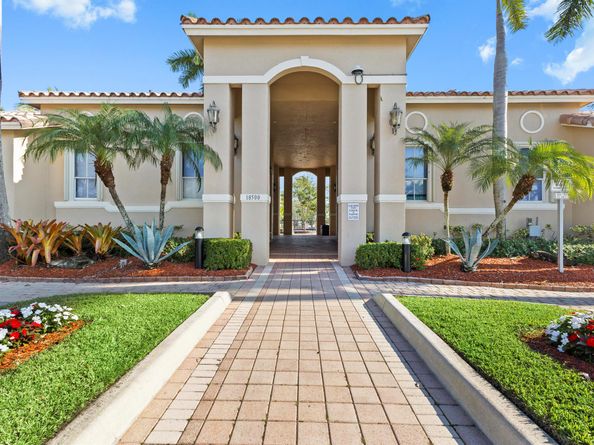 18921 SW 15th Street, Pembroke Pines FL 33029