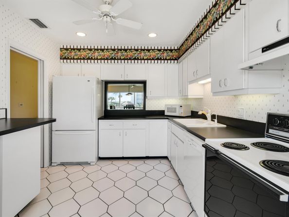 80 Celestial Way 209, Juno Beach FL 33408