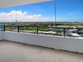 2500 Parkview Dr 1710, Hallandale Beach FL 33009