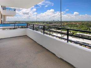 2500 Parkview Dr 1710, Hallandale Beach FL 33009