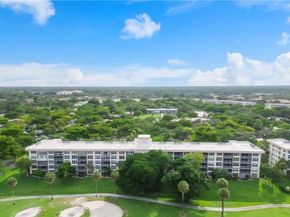 3900 Oaks Clubhouse Dr 507, Pompano Beach FL 33069