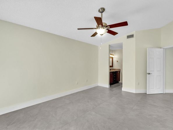 13400 NW 5th Ct, Plantation FL 33325