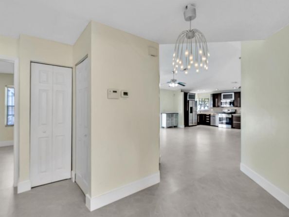 13400 NW 5th Ct, Plantation FL 33325