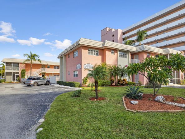 1450 N Riverside Dr 101, Pompano Beach FL 33062