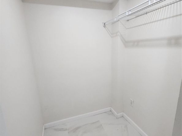 485 N Pine Island Rd 204, Fort Lauderdale FL 33324